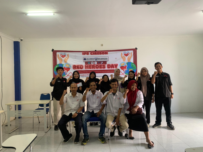 RED HEROES DAY: Aksi Donor Darah Civitas Akademika IPB Cirebon Bersama PMI Kabupaten Cirebon