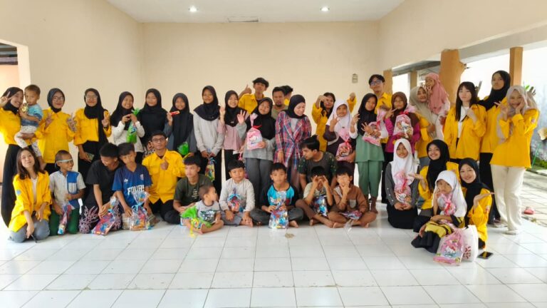 HIMASAJA Gelar Bakti Sosial di Panti Asuhan Al-Falah Kota Cirebon